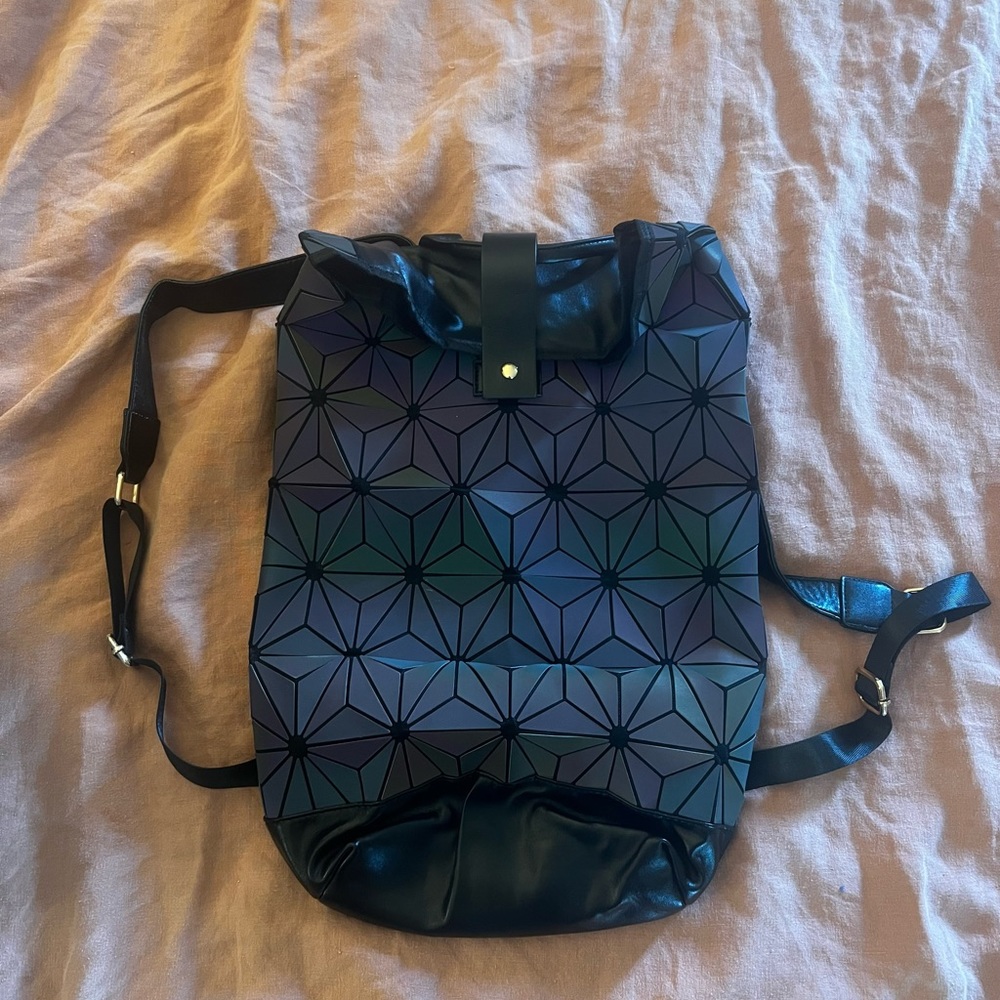 Purple Geometric Holographic Backpack